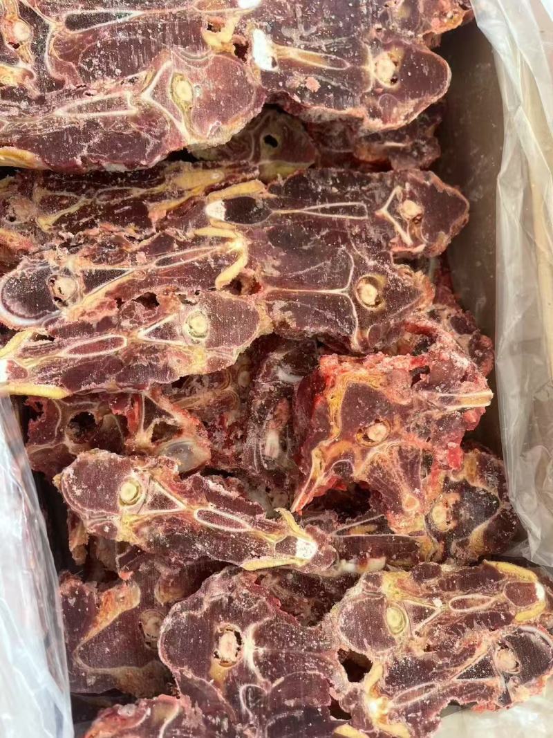 满肉牛脊骨