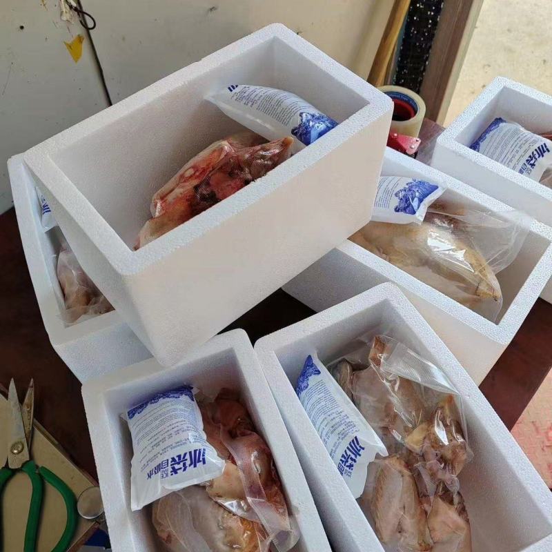 自家养殖土鸡现杀现发冷链发货品质保证肉质鲜美