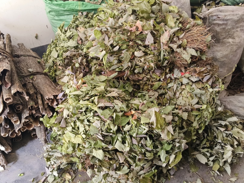 陕南高山淫洋霍，天然生长，无污染，干度好，颜色一般。