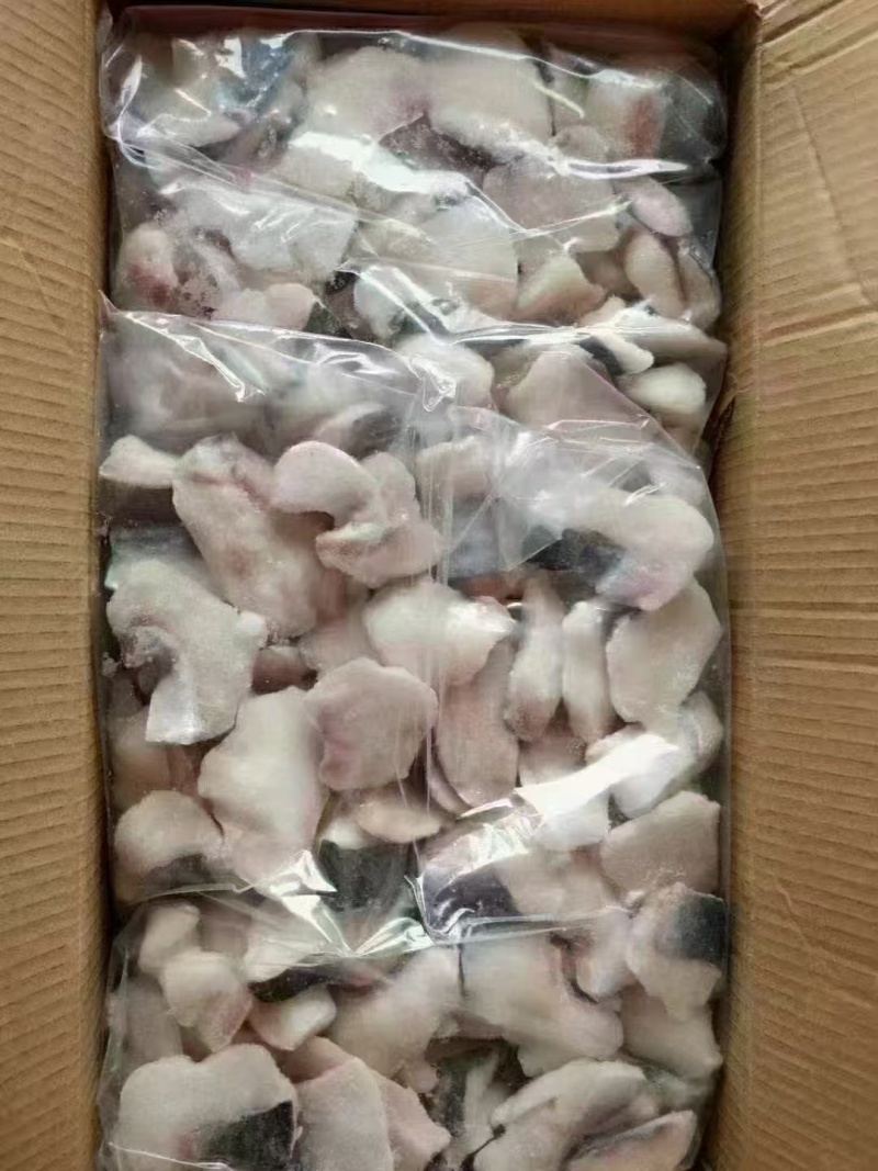 巴沙鱼柳带皮小切片，17—25g/片