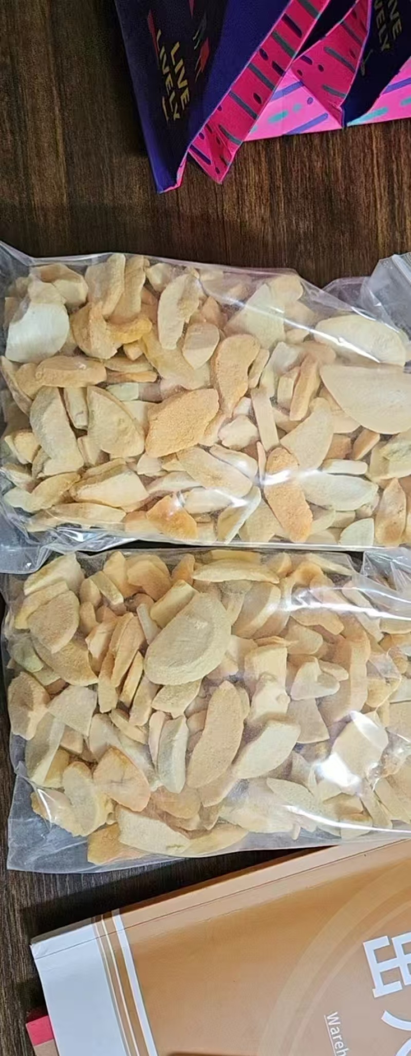 大降价冻干黄桃片，黄桃干，低价实惠