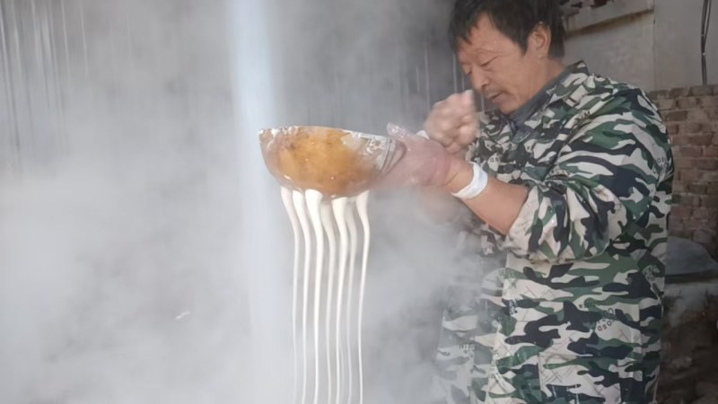 传统手工制作，只用红薯粉，绿色食品，口感细腻，爽滑可口