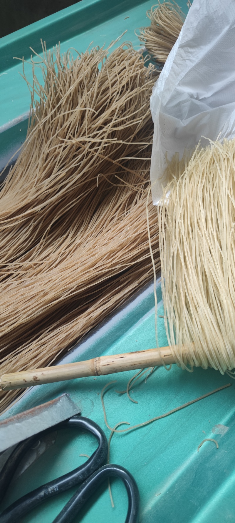 【推荐】手工红薯粉条，商超食堂常年供应发全国；证件齐全