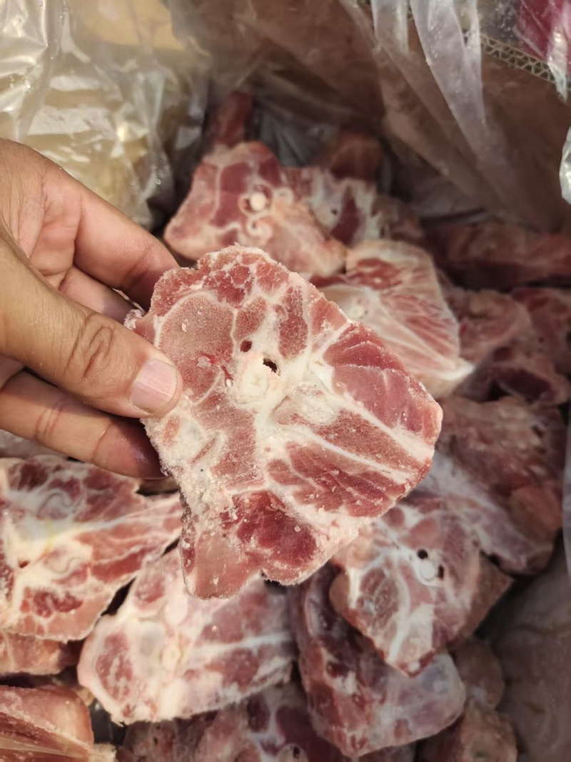 满肉猪龙骨块