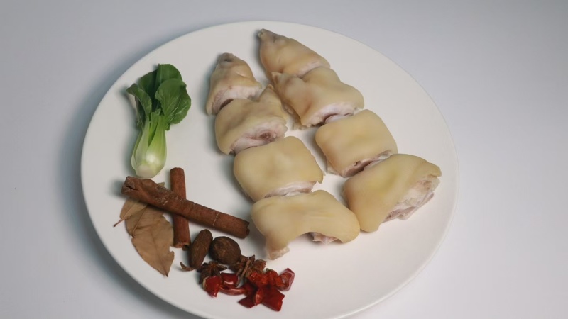 猪蹄标准切块猪蹄厂家直供用于连锁餐饮红烧类卤味