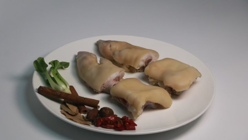 猪蹄标准切块猪蹄厂家直供用于连锁餐饮红烧类卤味