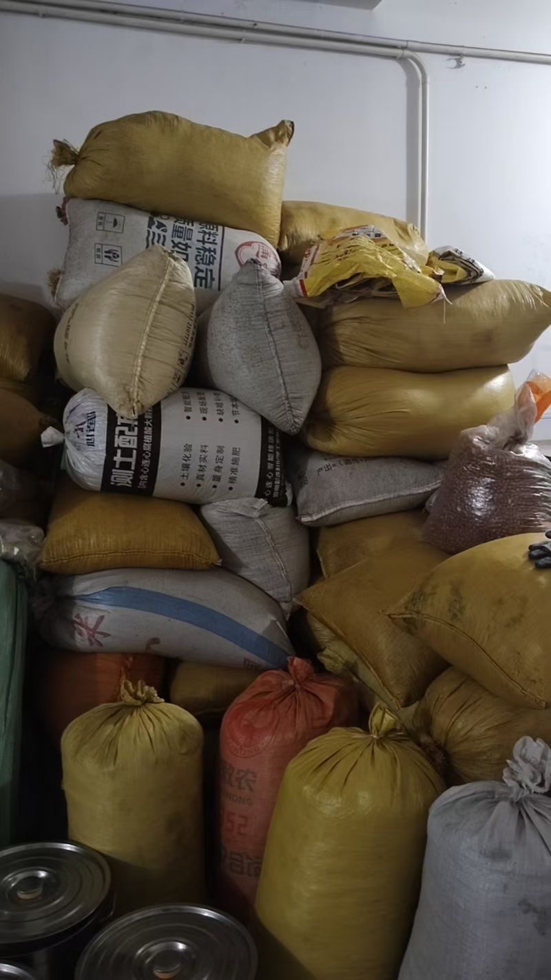 核桃油（品质保证）自产自销，鲜榨油品质好，欢迎来电洽谈