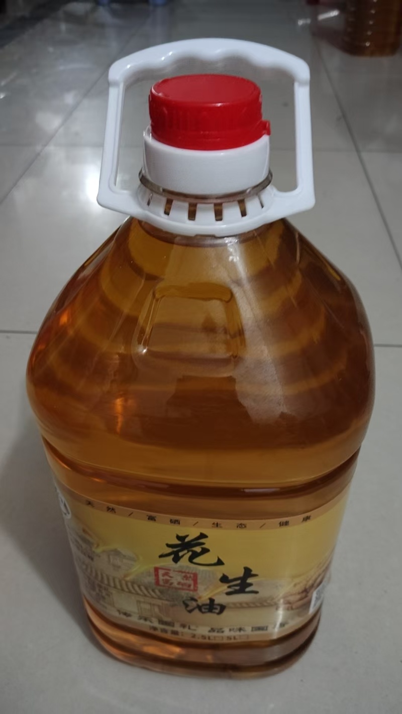 精品花生油（价格可谈）一手货源，品质保证，欢迎来电咨询