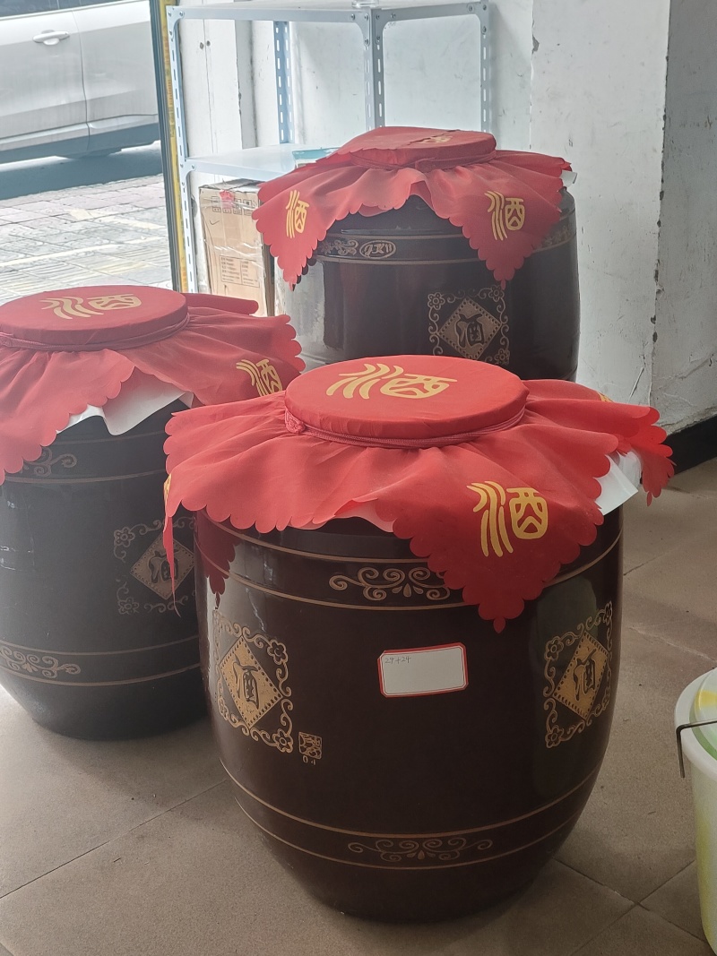 自己烤的高梁酒