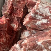 满肉猪颈骨