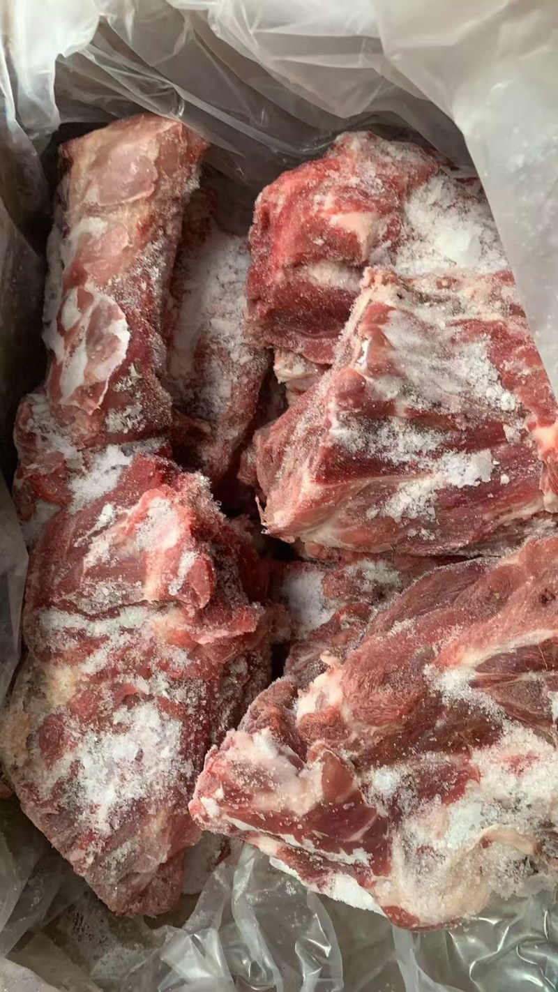 满肉猪颈骨