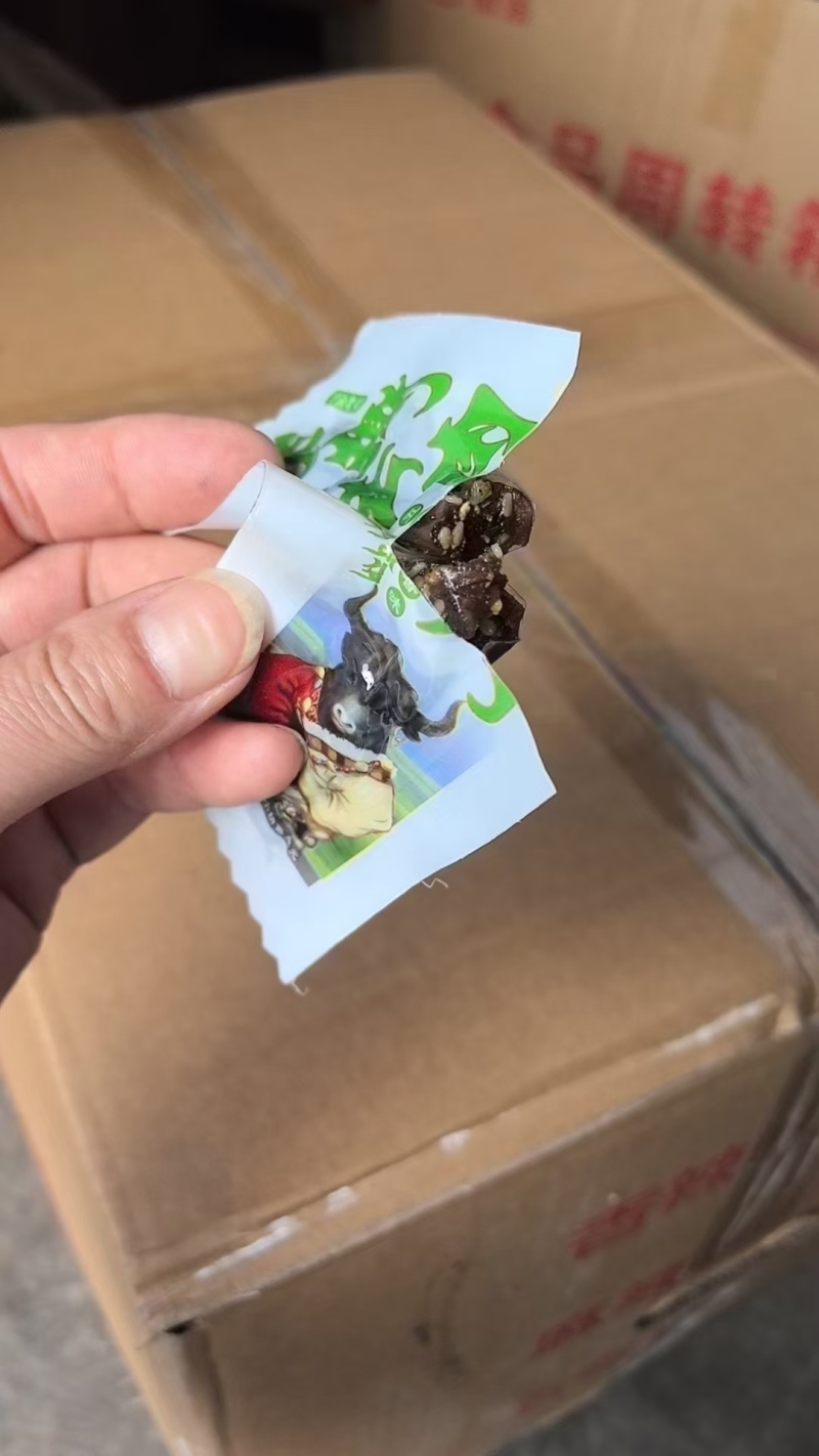 鸭肉手撕手撕牛蹄筋牛肉碎手撕，现货一手货源支持混装