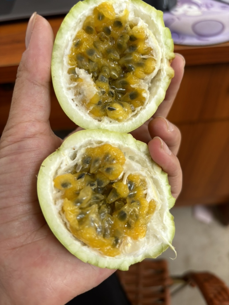 黄金百香果