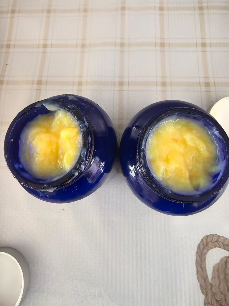 全封盖成熟槐花蜜，蜂王浆，花粉