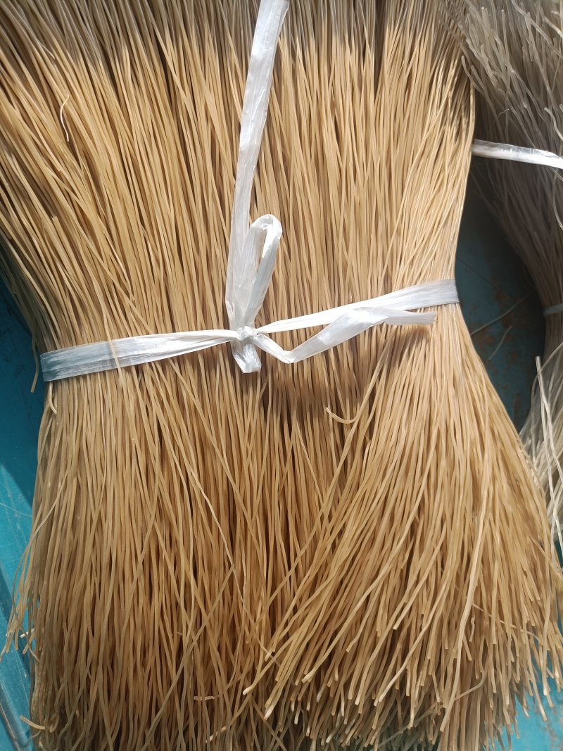 手工粉条，物美价廉，物超所值两块多，量大从优
