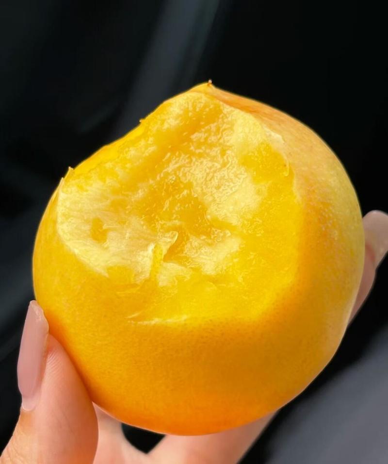 山东临沂蒙阴县黄金油桃大量上市口感清脆欢迎选购