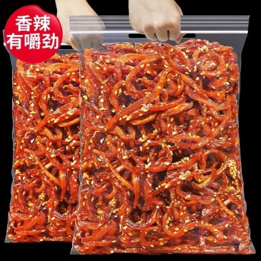 鳗鱼丝麻辣小鱼甜辣网红零食休闲一整箱开袋即食海味零食散装解馋