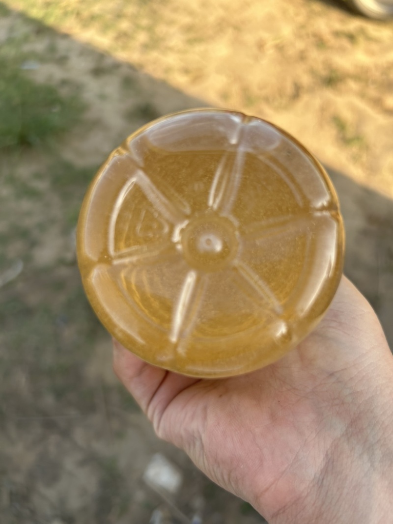 信阳市本地土蜂蜜直供%100纯蜂蜜假一赔百