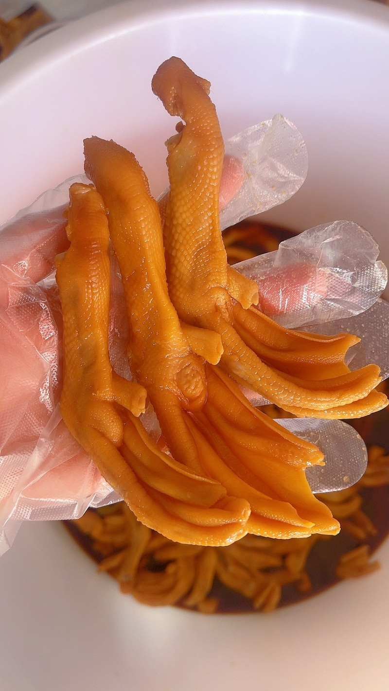 【熟食鸭爪】