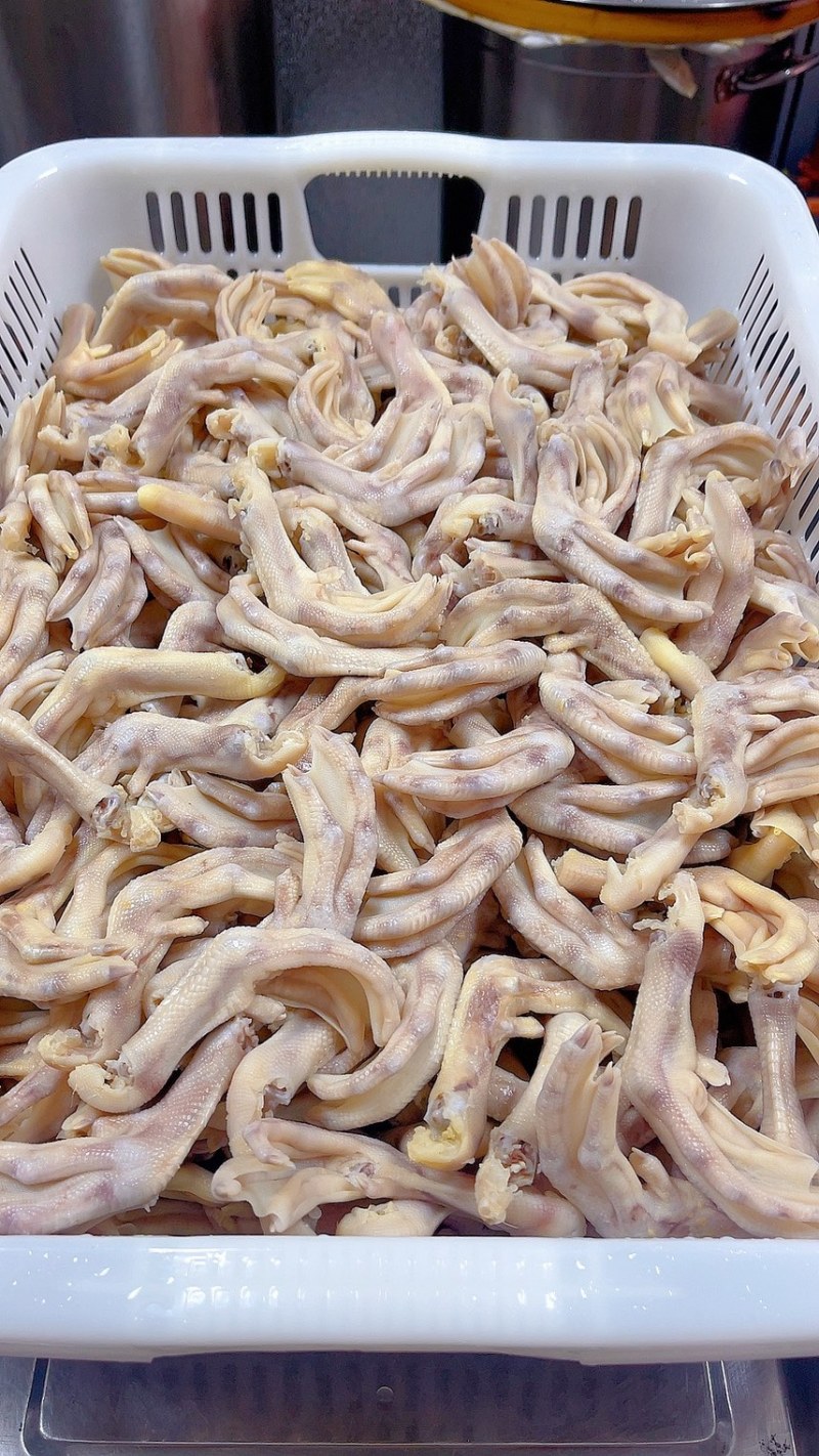 【熟食鸭爪】