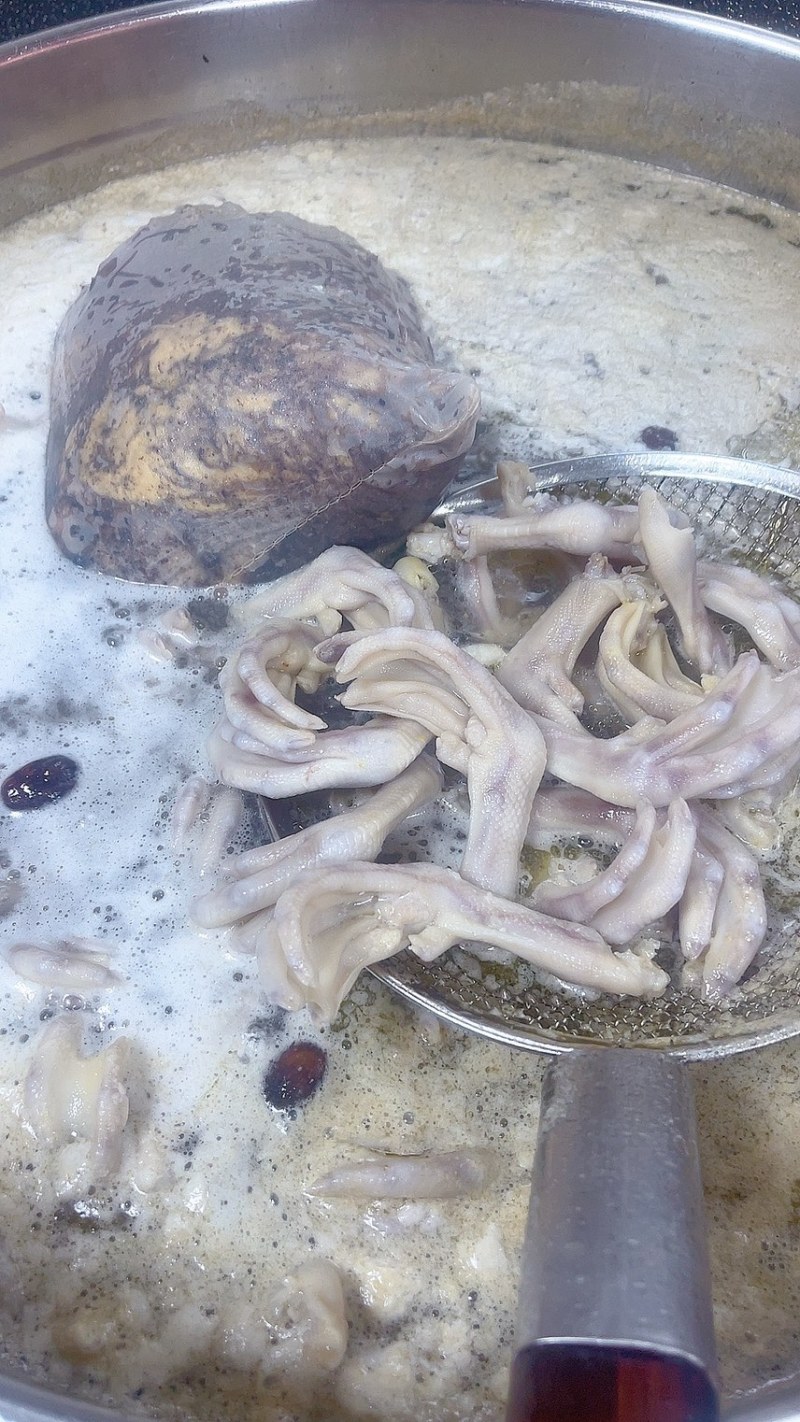 【熟食鸭爪】