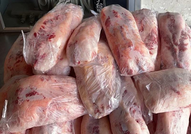 火锅烧烤烤肉**：精修牛内胸口油（大块2+1）