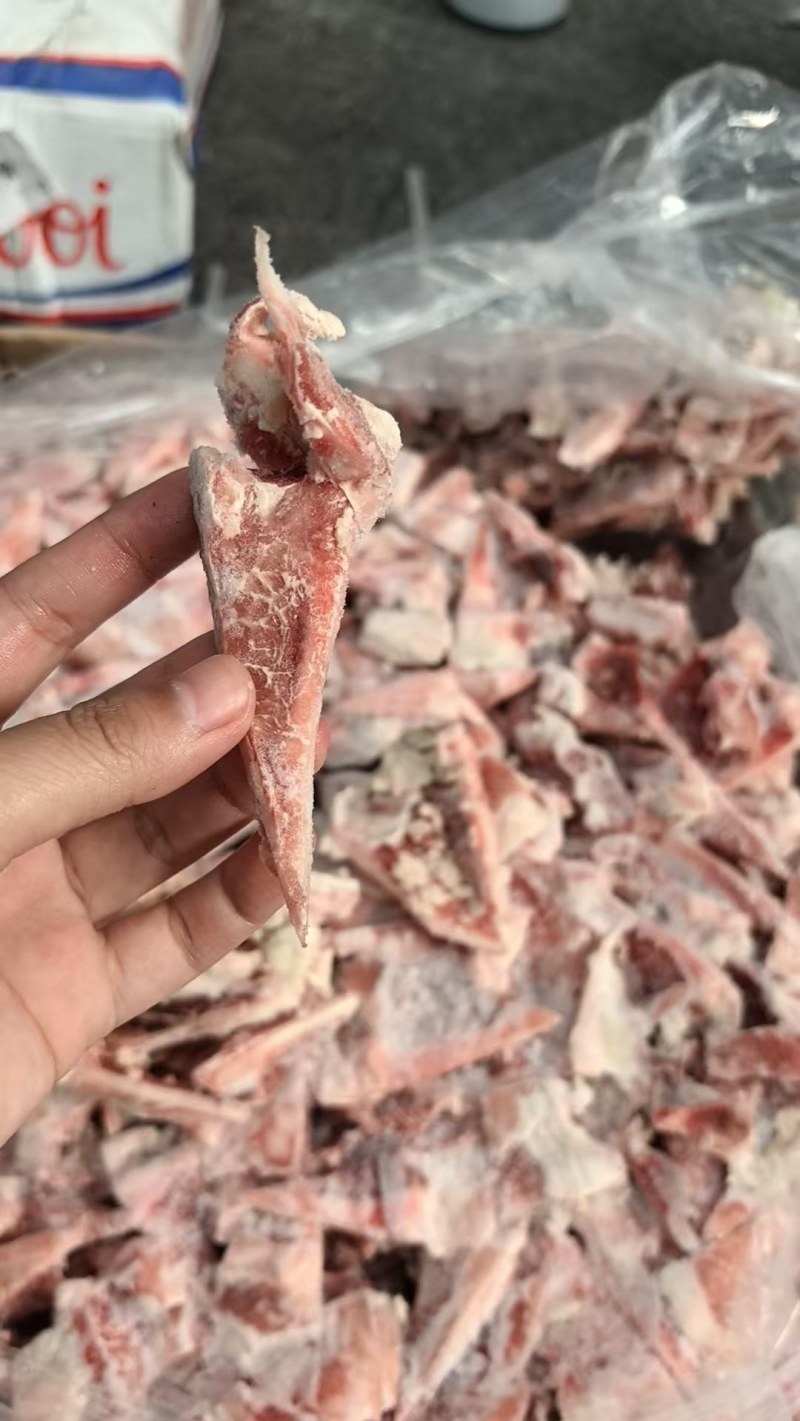 羊月牙骨脆骨多6000吨