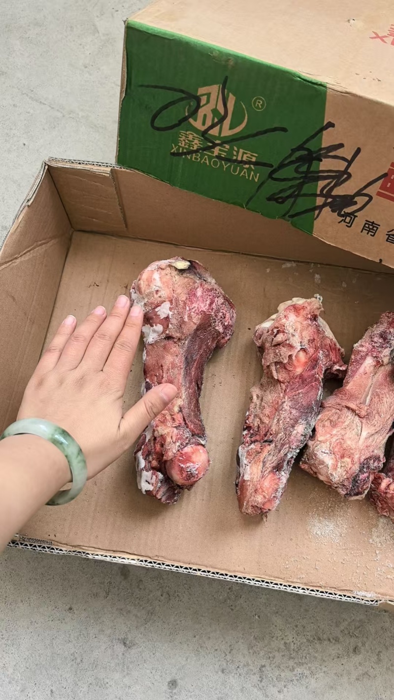 特级，二级大日期棒骨现货两吨