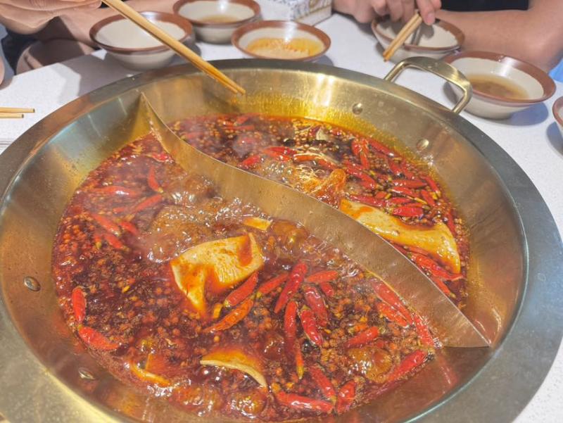 7号老火锅红油，香而不辣，厚重感强，工厂直销，量大从优