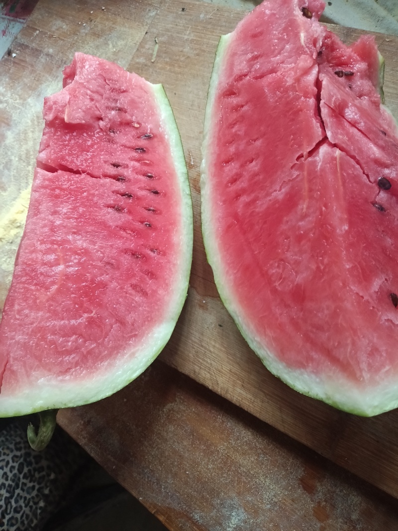 薄皮，红壤