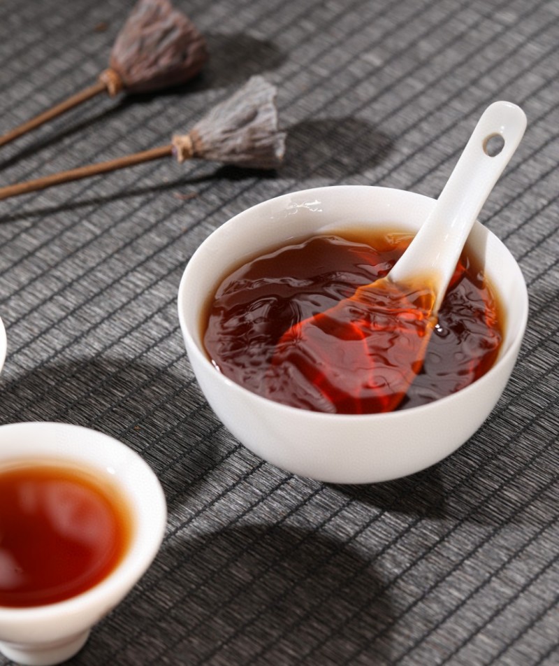 （高端实木）班章老茶宫廷金芽古树普洱茶勐海熟普熟茶饼老茶