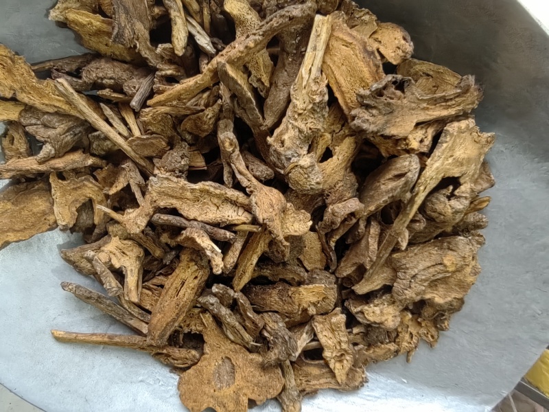 《炒白术》白术炒白术道地药材尽在聚源中药