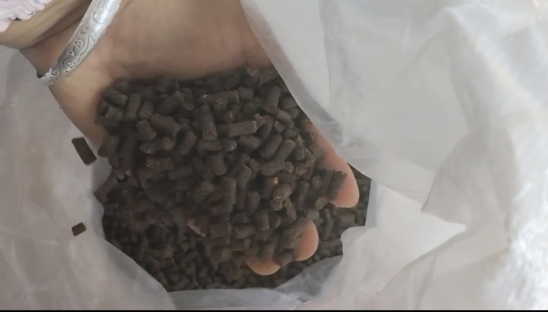 健胃豆，牛羊专用饲料，厂家直售！需要的老板迅速联系！