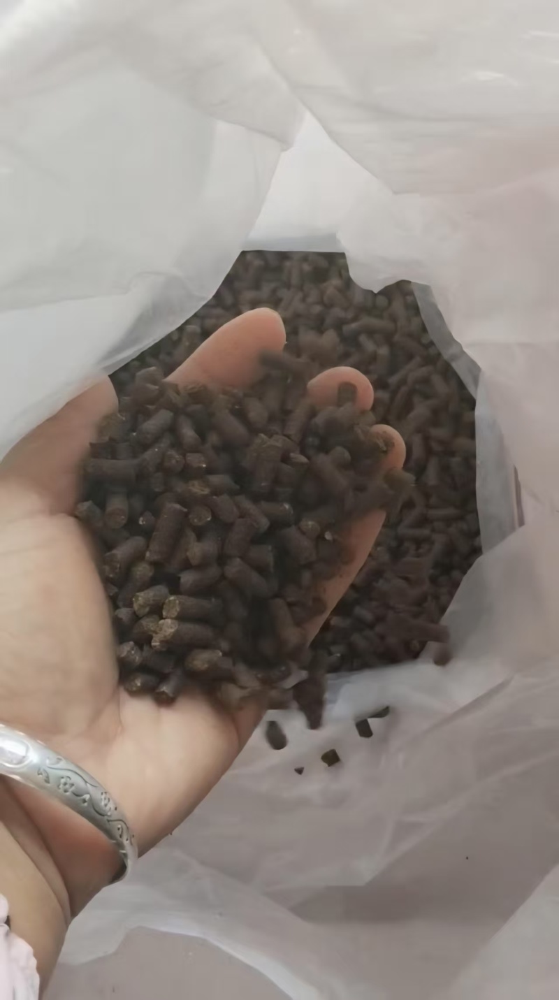 健胃豆功能性饲料，含豆科植物提取物、丝兰提取物、中性洗涤