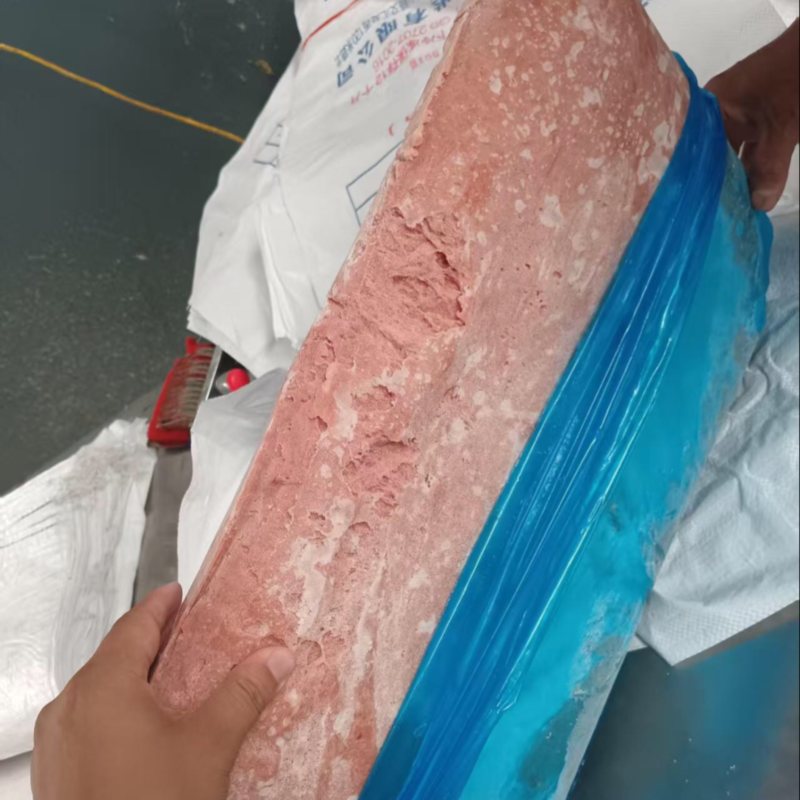 鸡肉泥鸡脖泥价格低廉质量好，冷冻直发