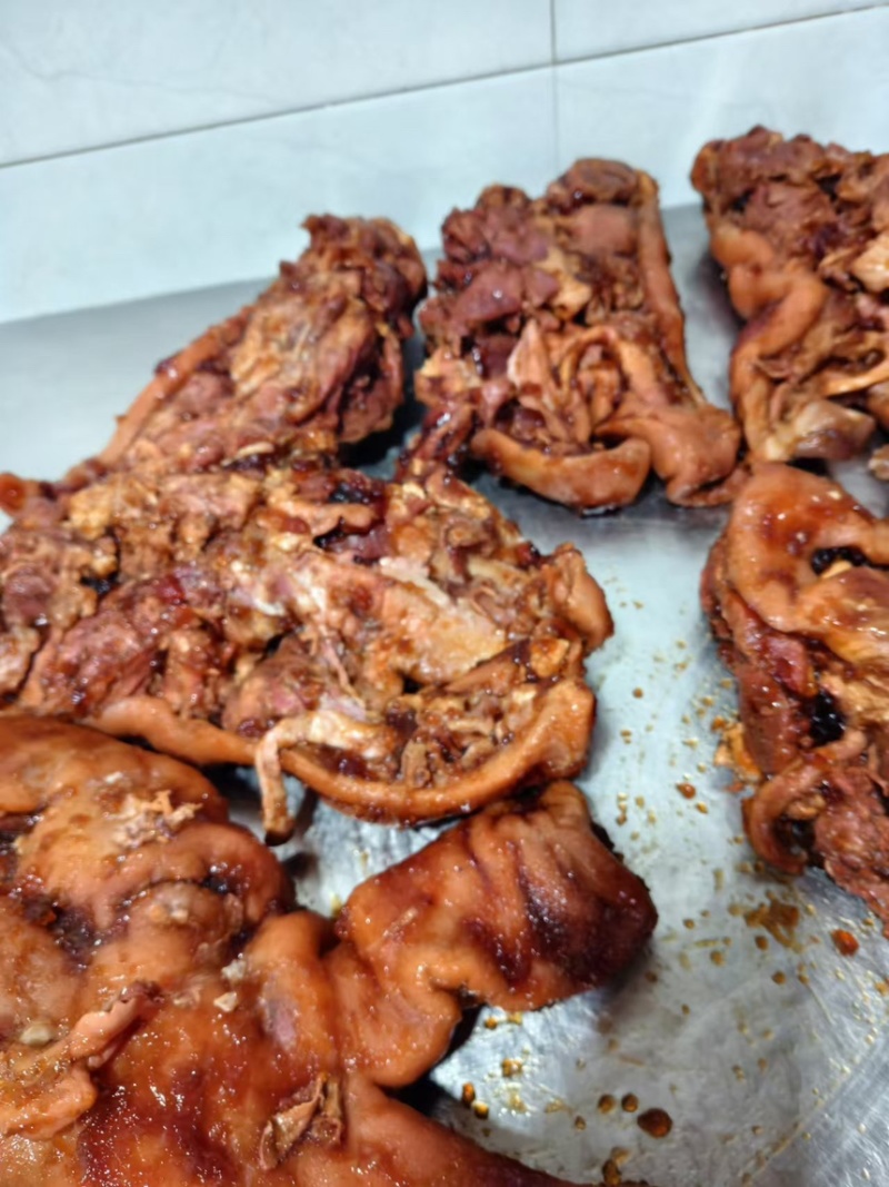 福肉飘香酱肉店！批发酱猪头肉！可真空包装发货