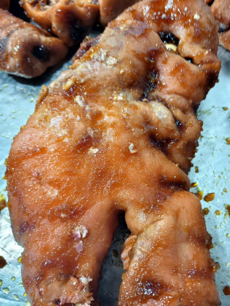 福肉飘香酱肉店！批发酱猪头肉！可真空包装发货