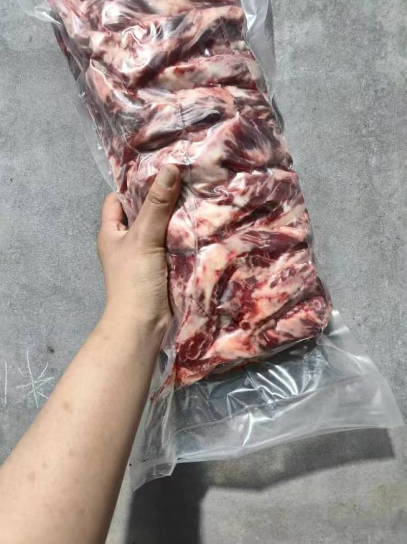 纯干腹肉条，价格实惠。童叟无欺货真价实。厂家直销。