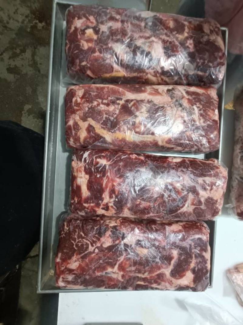 纯干牛碎肉，厂家直销，质量保证。