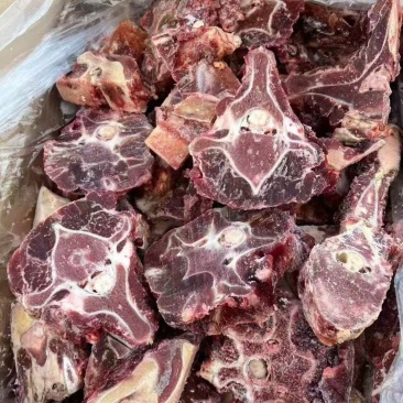 混装牛脖骨，含肉量很高