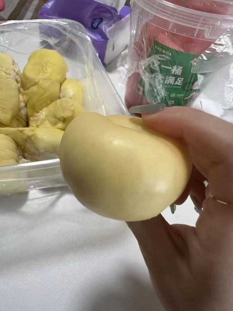 蒙阴奶油蟠桃，奶油蟠桃，一件起批，坏果包赔欢迎下单质询