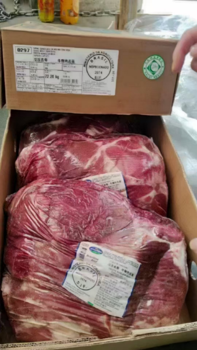 【热卖推荐】郑州精品牛胸肉，牛脖肉一手货源全国发货