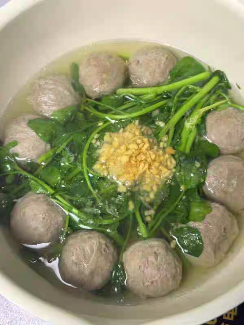 正宗潮汕牛肉丸，肉质紧实，Q弹爆汁鲜美香浓火锅麻辣烫**