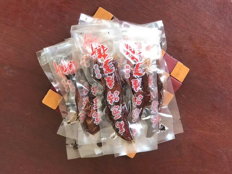 鸭肉手撕手撕牛蹄筋牛肉碎手撕现货一手货源支持混装