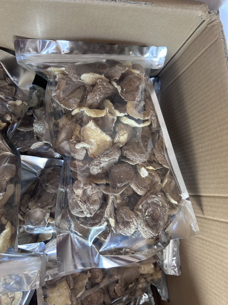 有机椴木香菇囗感好产地直销保质保量欢迎选购