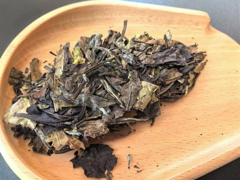 高山茶入口清香，回味甘甜
