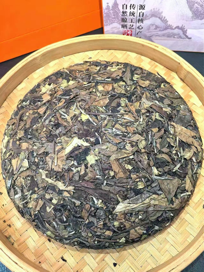 高山茶入口清香，回味甘甜