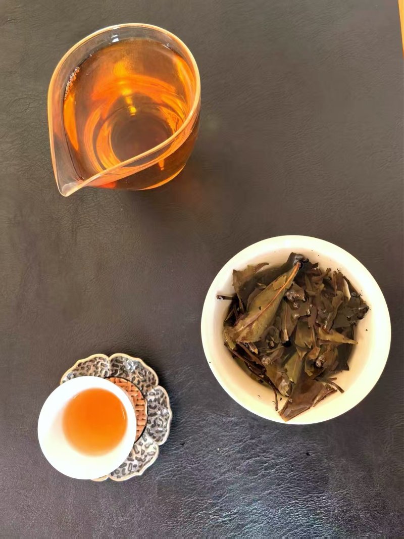 高山茶入口清香，回味甘甜