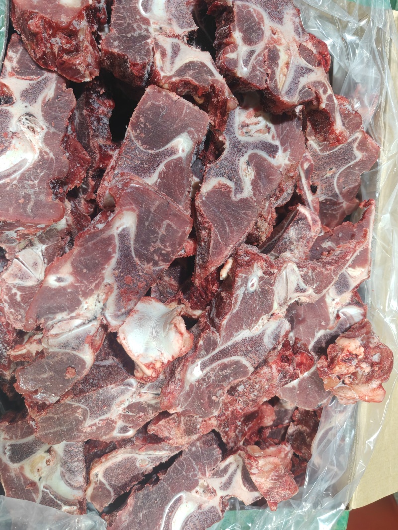 满肉牛脖骨，适合酱大骨自助，可以定制尺寸加工