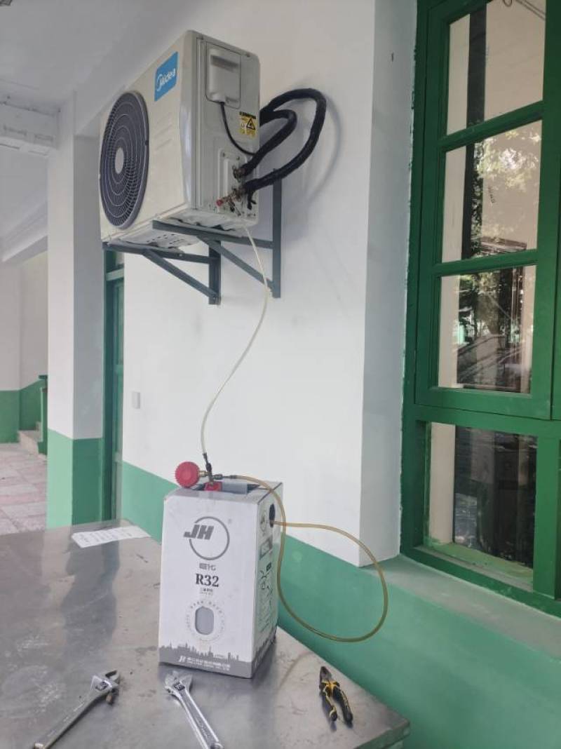 专业维修空调